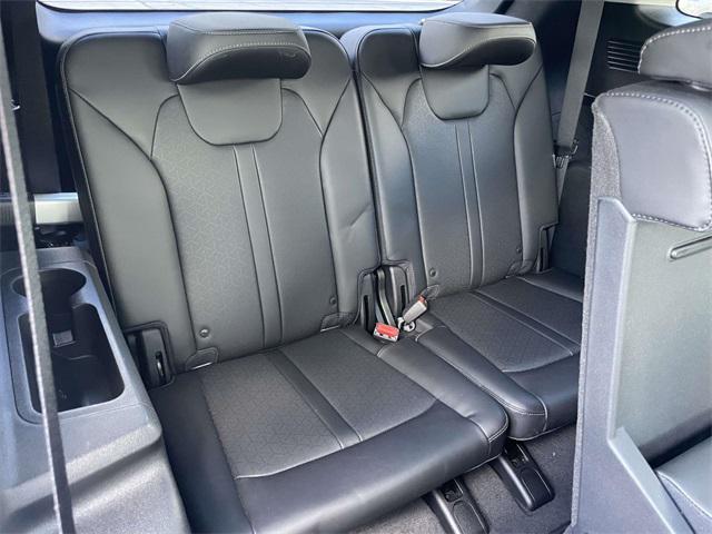 used 2023 Kia Sorento car, priced at $27,394