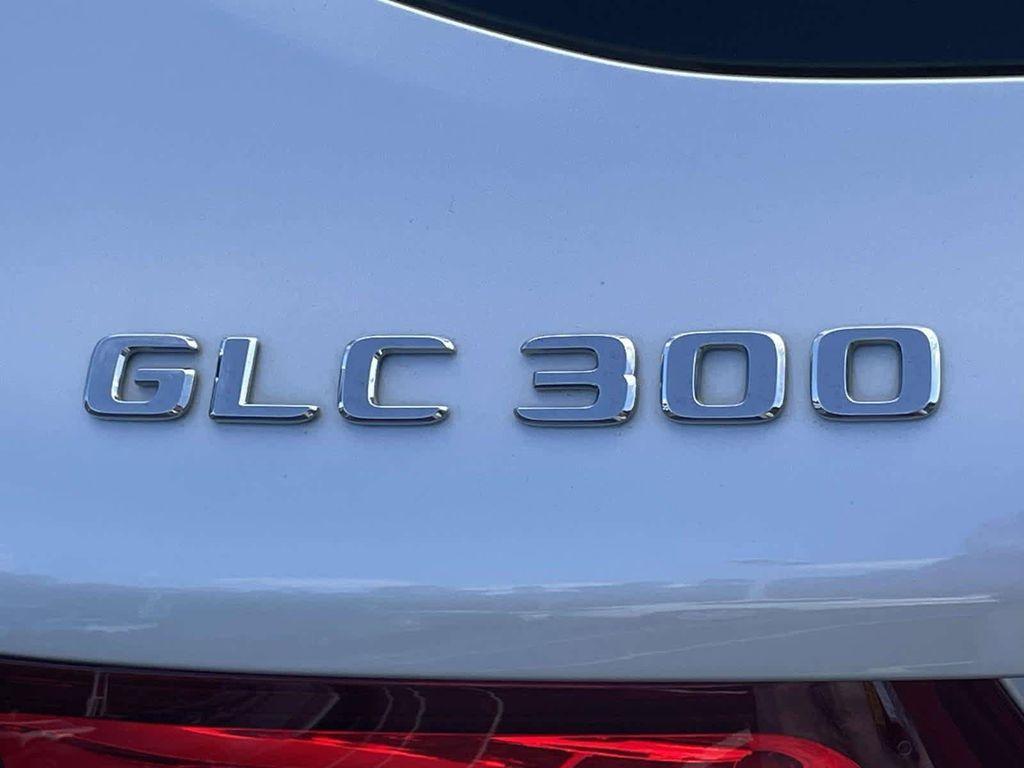 used 2019 Mercedes-Benz GLC 300 car, priced at $19,498