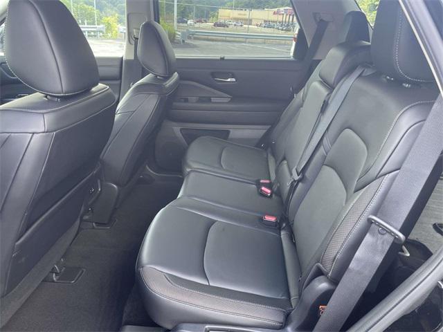 used 2022 Nissan Pathfinder car, priced at $33,402
