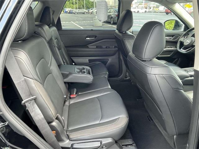 used 2022 Nissan Pathfinder car, priced at $33,402