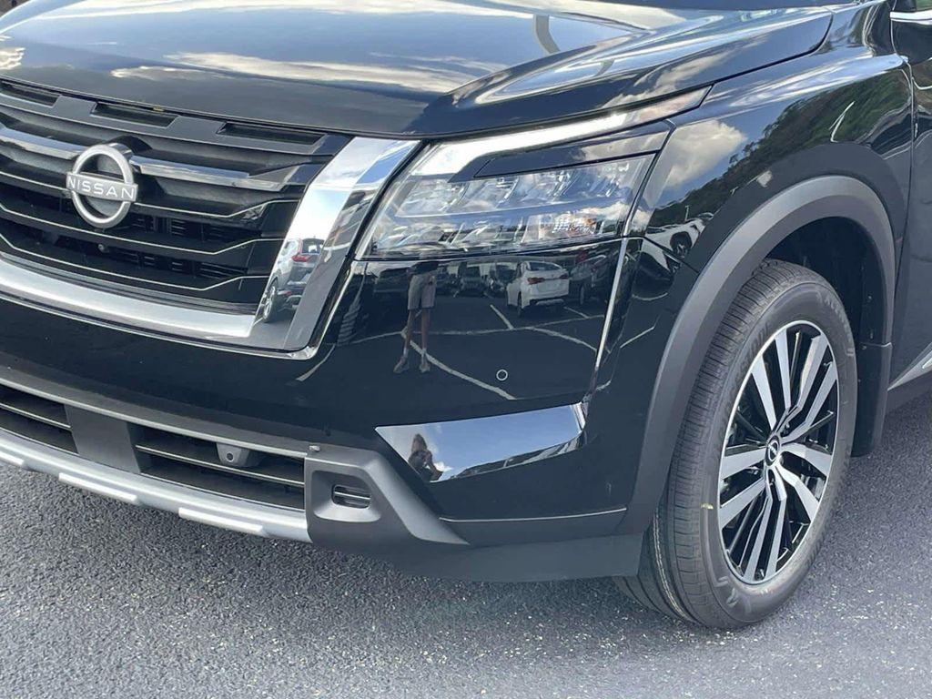new 2025 Nissan Pathfinder car, priced at $45,031