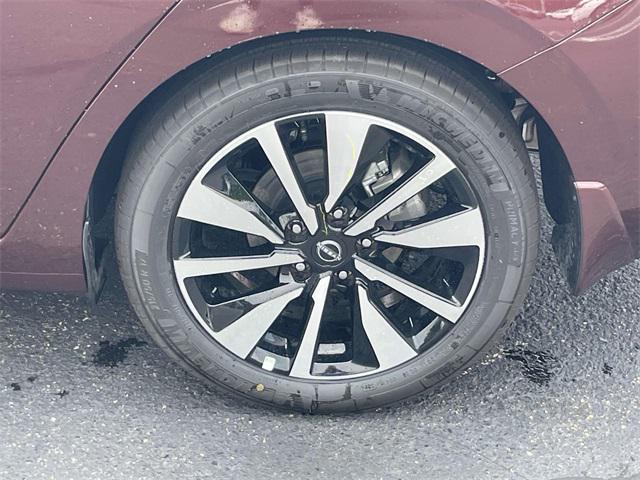 new 2025 Nissan Sentra car, priced at $25,840
