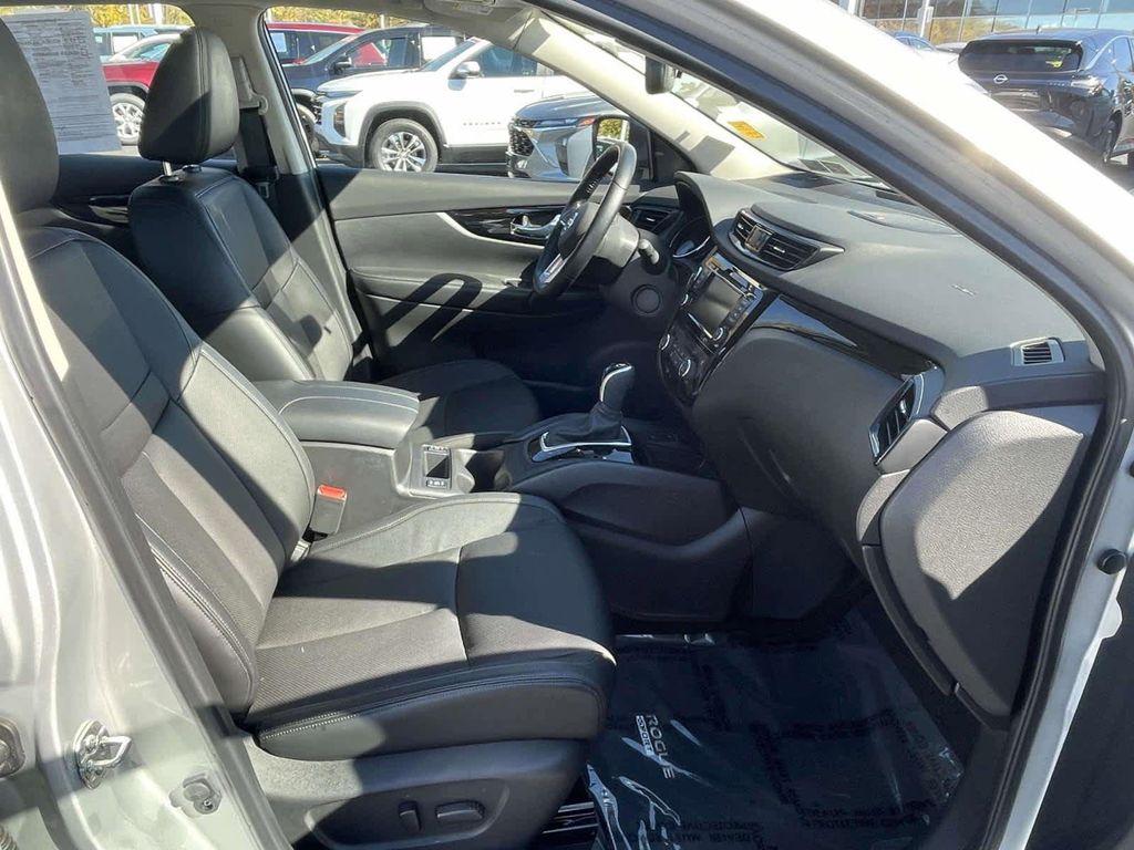 used 2021 Nissan Rogue Sport car, priced at $23,054