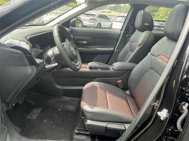 new 2025 Nissan Kicks car, priced at $30,704