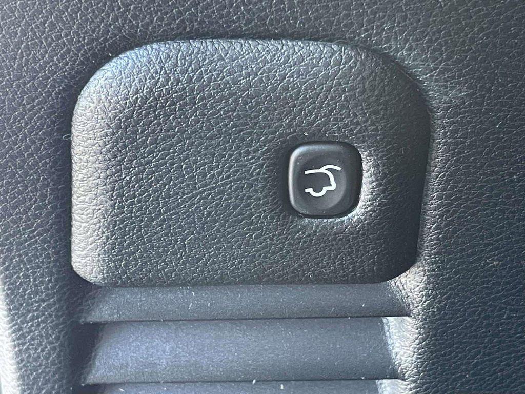 used 2018 Jeep Grand Cherokee car, priced at $18,761
