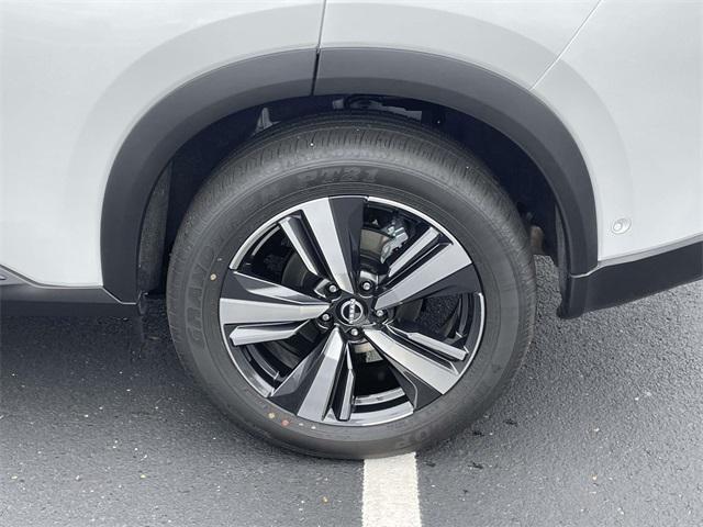 used 2024 Nissan Rogue car, priced at $36,162