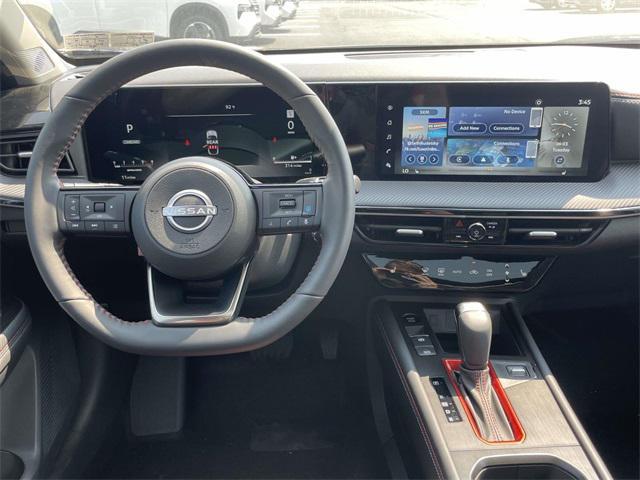 new 2025 Nissan Kicks car, priced at $31,824