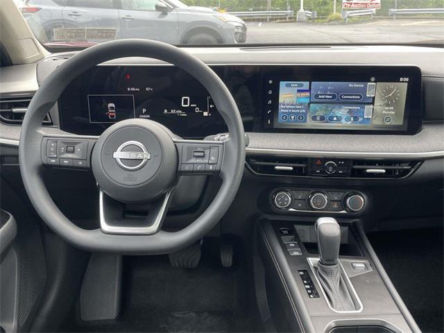 new 2025 Nissan Kicks car, priced at $28,258
