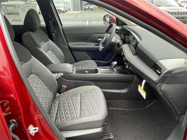 new 2025 Nissan Kicks car, priced at $28,258