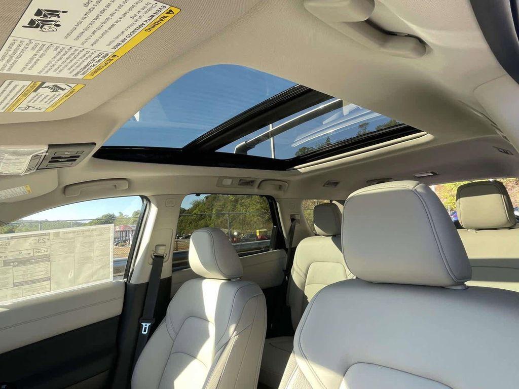 new 2025 Nissan Pathfinder car, priced at $41,579