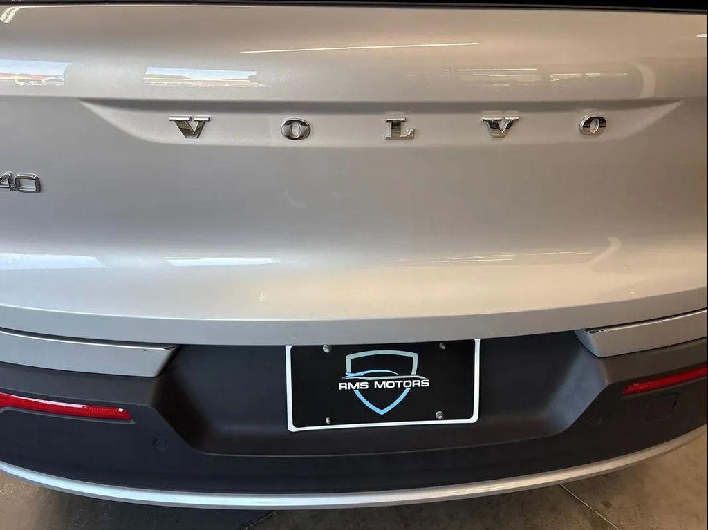 used 2025 Volvo XC40 car, priced at $28,977