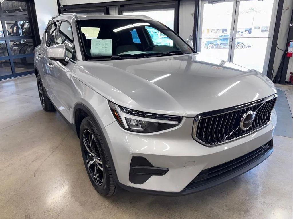 used 2025 Volvo XC40 car, priced at $28,977