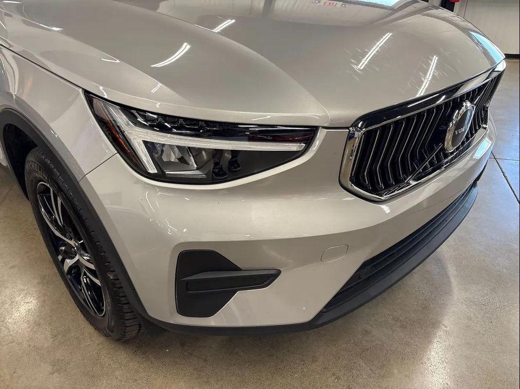 used 2025 Volvo XC40 car, priced at $28,977