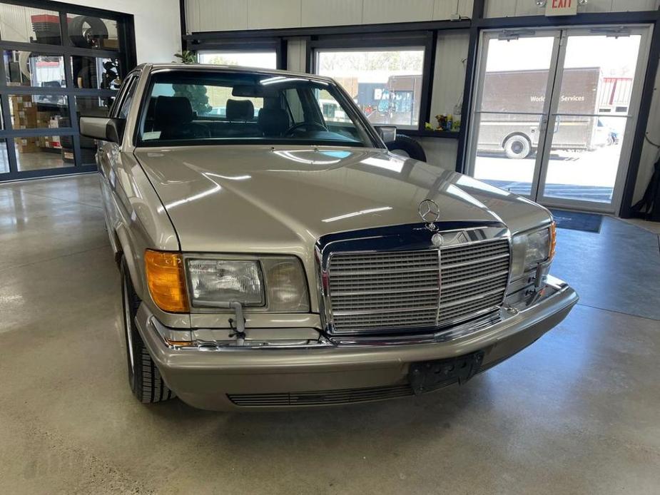 used 1990 Mercedes-Benz S-Class car, priced at $10,977