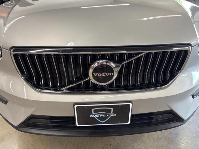 used 2025 Volvo XC40 car, priced at $33,977