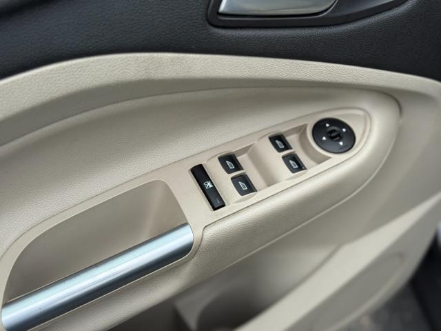 used 2013 Ford Escape car, priced at $5,995