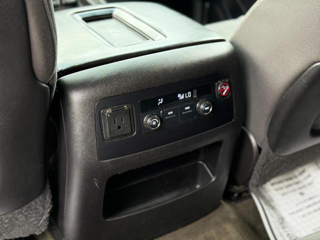 used 2015 GMC Yukon car, priced at $11,995