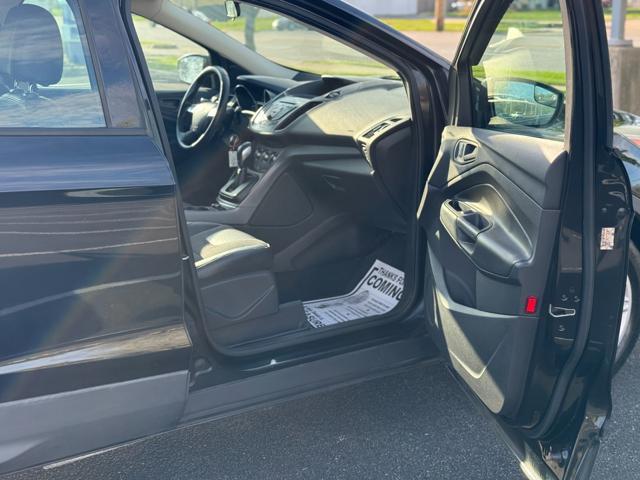 used 2013 Ford Escape car, priced at $5,995