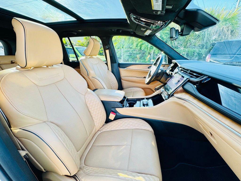 used 2022 Jeep Grand Cherokee car, priced at $35,500