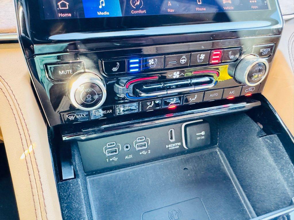 used 2022 Jeep Grand Cherokee car, priced at $35,500