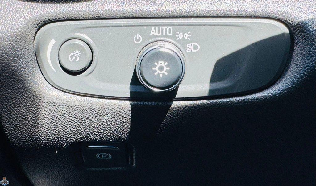 used 2022 Chevrolet Blazer car, priced at $22,990