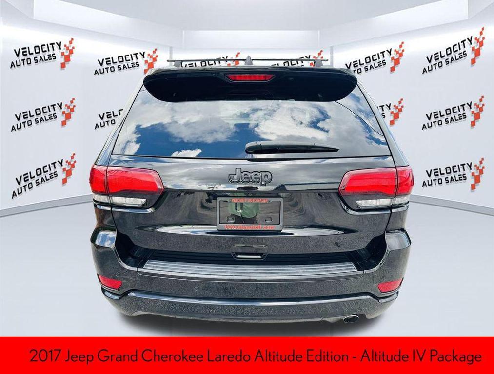 used 2017 Jeep Grand Cherokee car, priced at $15,308