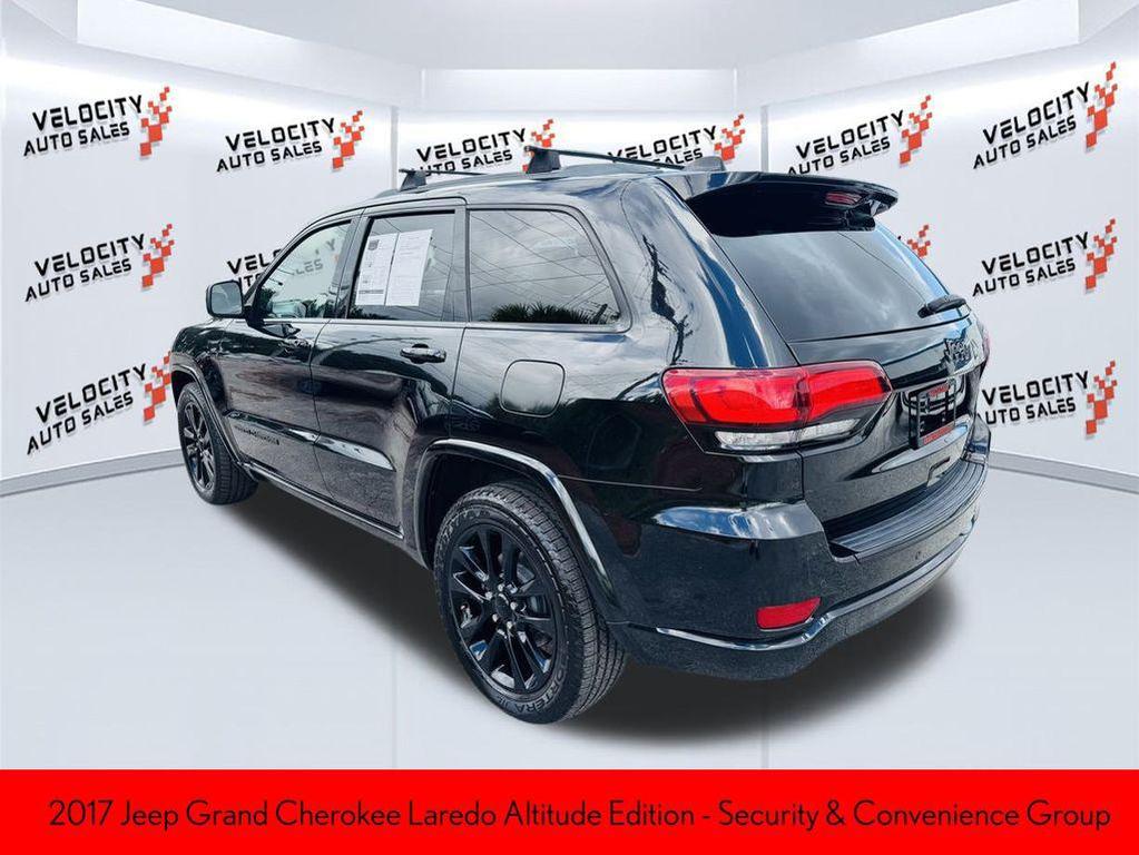 used 2017 Jeep Grand Cherokee car, priced at $15,308