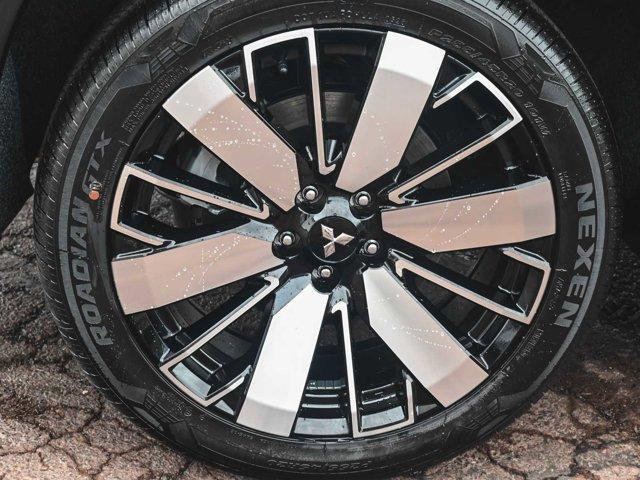 new 2025 Mitsubishi Outlander car, priced at $38,015