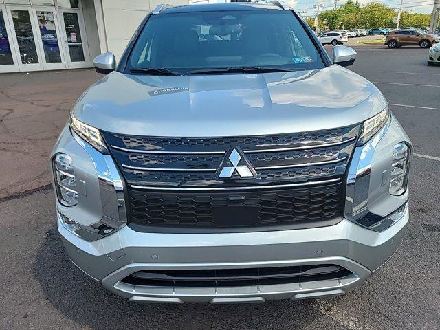 new 2024 Mitsubishi Outlander car, priced at $42,325