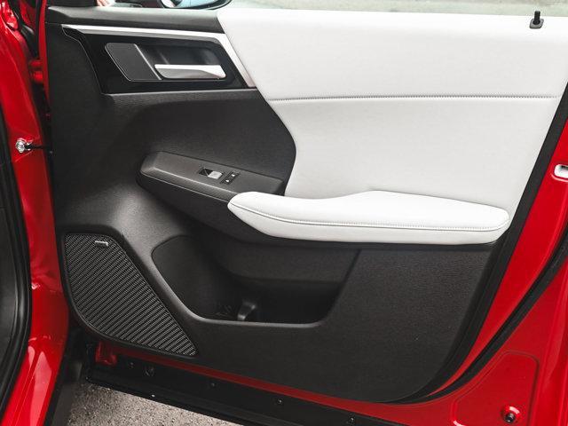 new 2025 Mitsubishi Outlander car