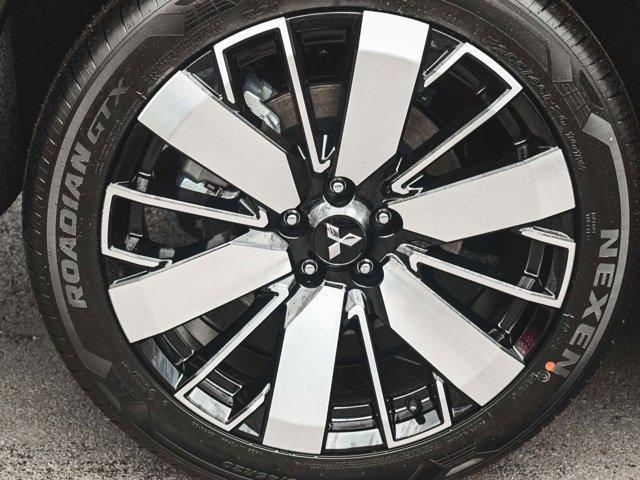 new 2025 Mitsubishi Outlander car