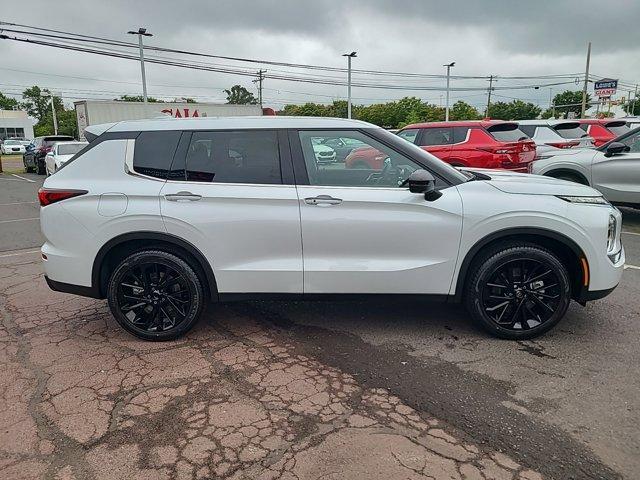 new 2024 Mitsubishi Outlander car, priced at $36,300