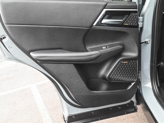 new 2025 Mitsubishi Outlander car, priced at $41,385