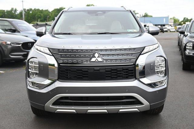 new 2023 Mitsubishi Outlander car, priced at $38,230