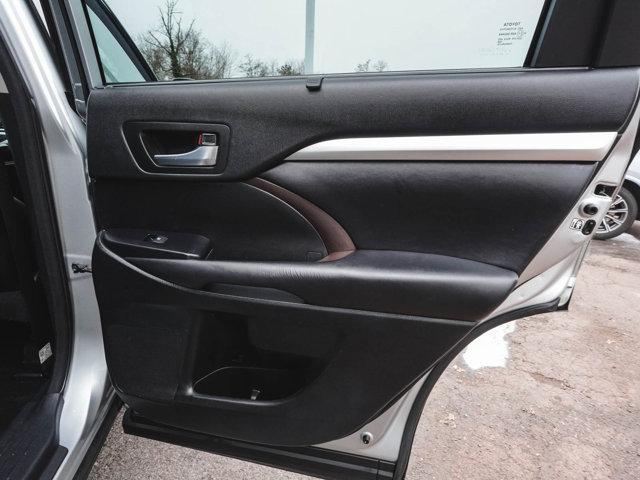 used 2018 Toyota Highlander car, priced at $20,990
