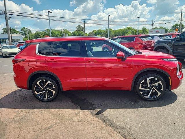 new 2024 Mitsubishi Outlander car, priced at $37,430