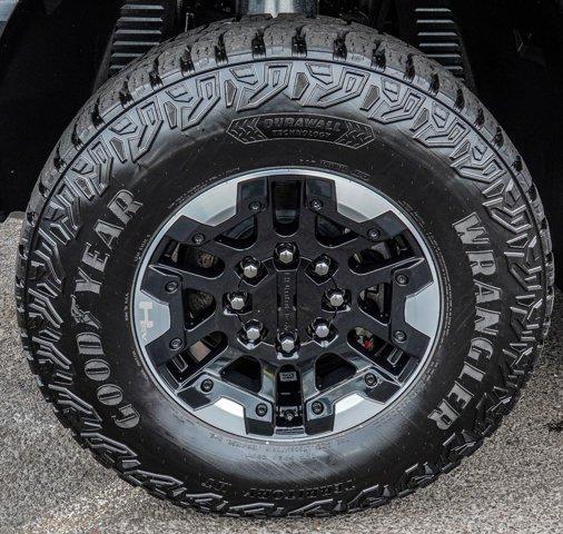used 2025 GMC HUMMER EV SUV car, priced at $74,490