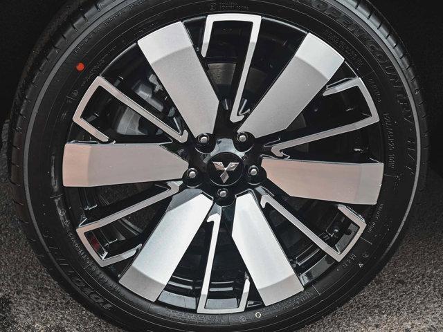 new 2025 Mitsubishi Outlander car, priced at $46,945