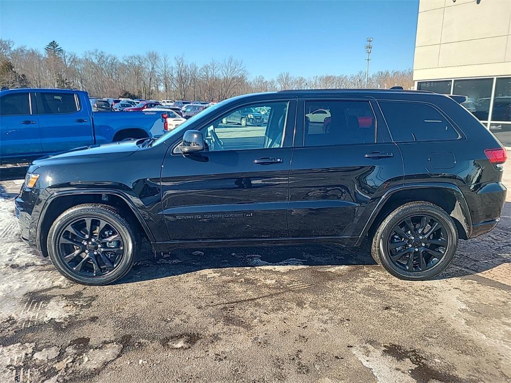 used 2022 Jeep Grand Cherokee WK car, priced at $28,490