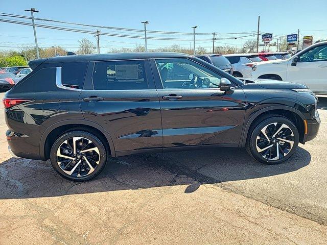 new 2024 Mitsubishi Outlander car, priced at $36,070