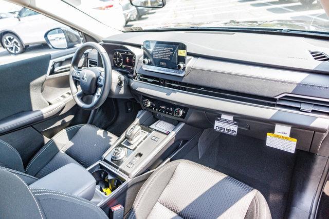 new 2025 Mitsubishi Outlander car, priced at $42,480