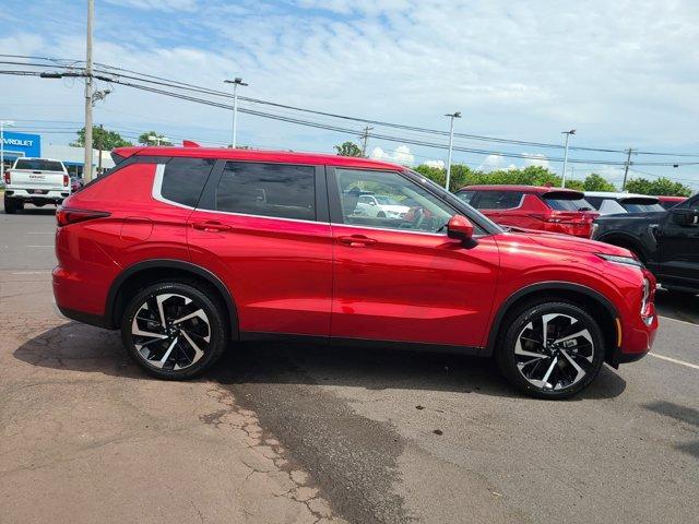 new 2024 Mitsubishi Outlander car, priced at $36,355