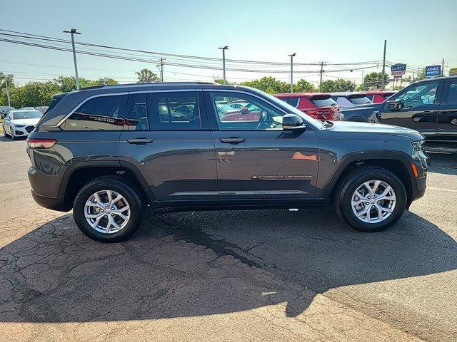 used 2022 Jeep Grand Cherokee car, priced at $31,990