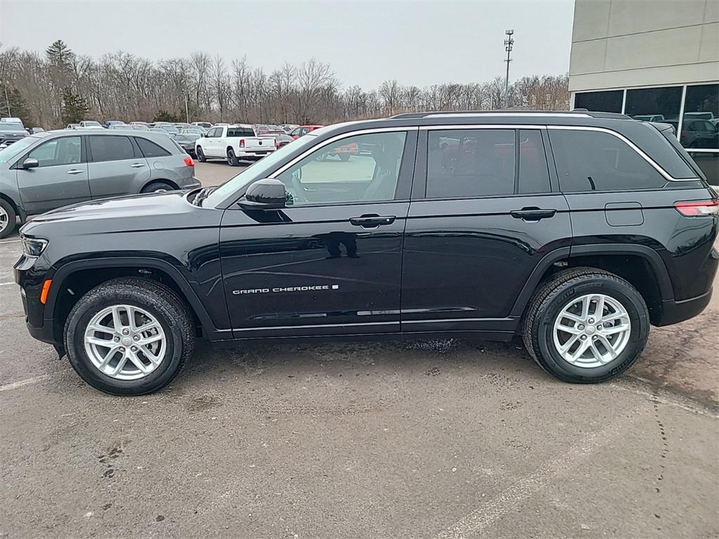 used 2023 Jeep Grand Cherokee car, priced at $29,990