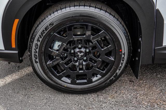 new 2025 Mitsubishi Outlander car, priced at $44,260