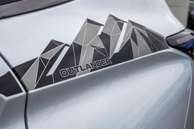 new 2025 Mitsubishi Outlander car, priced at $44,260