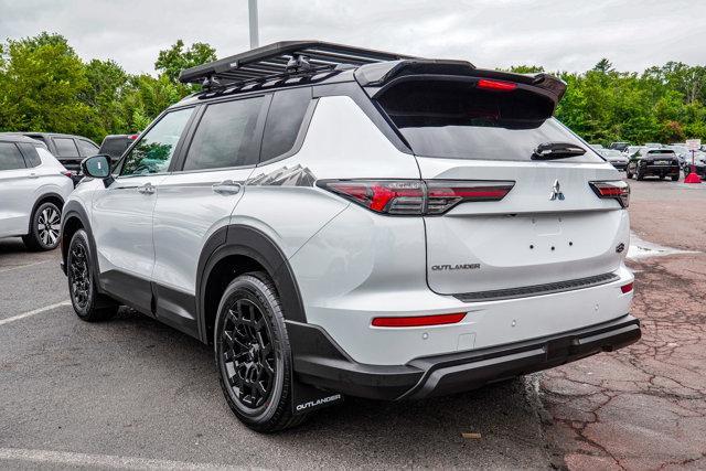 new 2025 Mitsubishi Outlander car, priced at $44,260