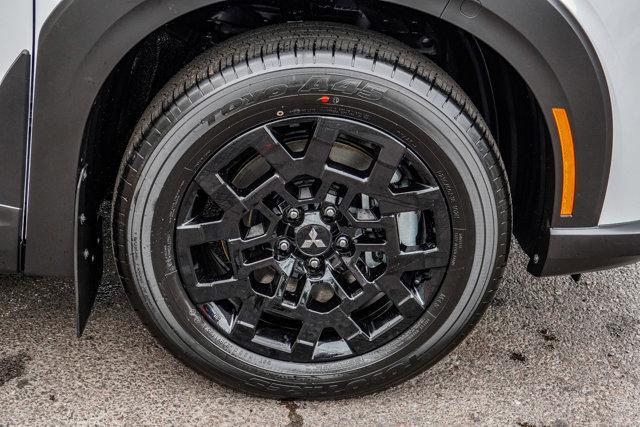 new 2025 Mitsubishi Outlander car, priced at $44,260