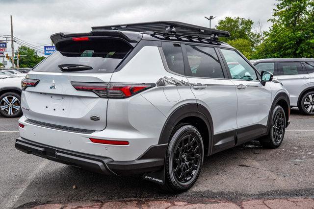 new 2025 Mitsubishi Outlander car, priced at $44,260