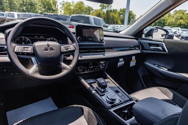 new 2025 Mitsubishi Outlander car, priced at $42,480